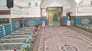 تجدید میثاق کارمندان آموزشکده ملی مهارت دختران میبد با مقام والای شهدا در هفته دفاع مقدس 2