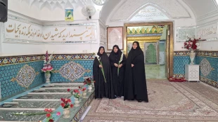 تجدید میثاق کارمندان آموزشکده ملی مهارت دختران میبد با مقام والای شهدا در هفته دفاع مقدس 4