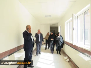 بازدید دکتر عمرانی نماینده نظارت استان از روند بازسازی خوابگاه دختران میبد 7