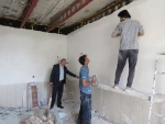 بازدید دکتر عمرانی نماینده نظارت استان از روند بازسازی خوابگاه دختران میبد 9