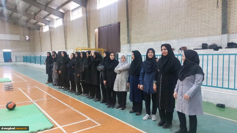 برگزاری مسابقات آمادگی جسمانی کارکنان آموزشکده ملی مهارت دختران میبدبه مناسبت هفته تربیت بدنی 3