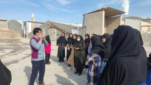 بازدید دانشجویان آموزشکده ملی مهارت دختران میبد از کارخانه کاشی ایفا سرام 7