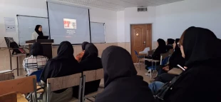 برگزاری رویداد هم‌اندیشی «آینده‌نگری در حوزه گرافیک» در آموزشکده ملی مهارت دختران میبد 4
