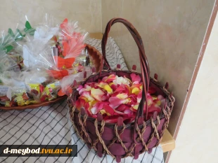 میزبانی آموزشکده دختران میبد از پیکر پاک شهید گمنام، در آستانه ایام شهادت حضرت فاطمه زهرا(س) 6