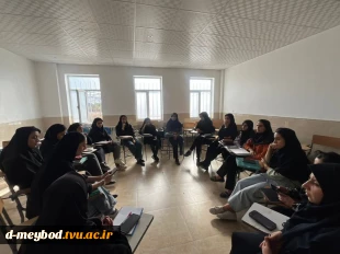 برگزاری میزگرد تخصصی «ارزهای دیجیتال و تأثیر آن بر اقتصاد کنونی» در آموزشکده دختران میبد 3