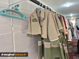 بازدید از کارگاه دانشجویان کارآفرین به مناسبت هفته کارآفرینی در آموزشکده ملی مهارت دختران میبد 6