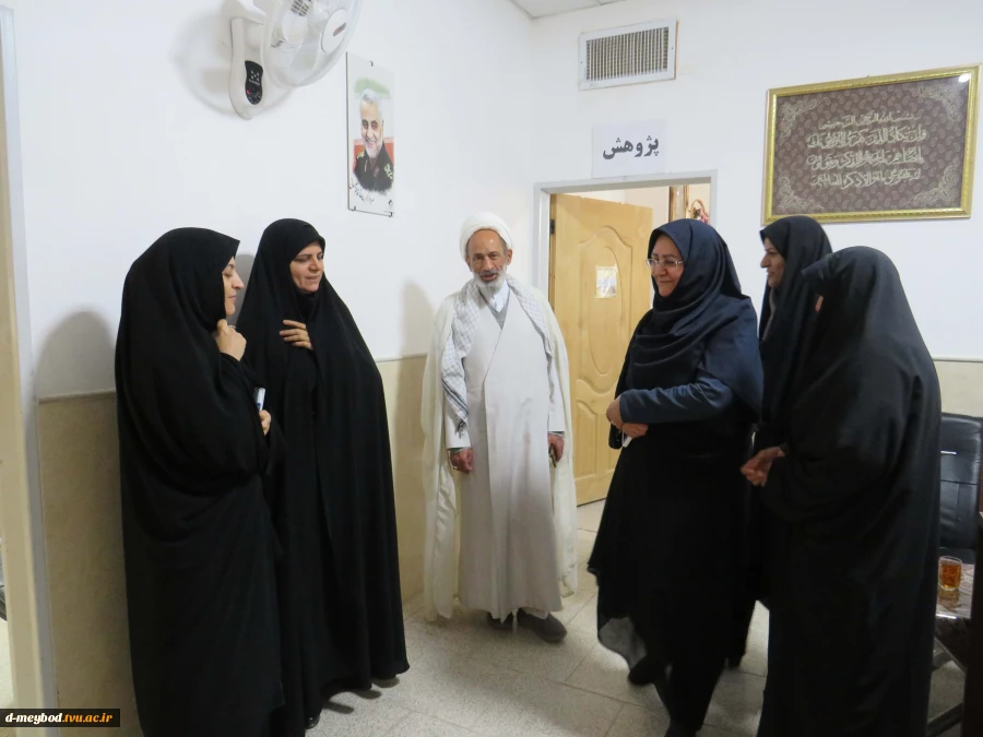 بازدید نماینده نهاد رهبری از دانشگاه ملی مهارت دختران میبد و تأکید بر ترویج فرهنگ نماز 2