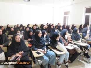 برگزاری سمینار تخصصی «طراحی پایدار و استفاده از مواد بازیافتی در صنعت پوشاک» در آموزشکده ملی مهارت دختران میبد 3