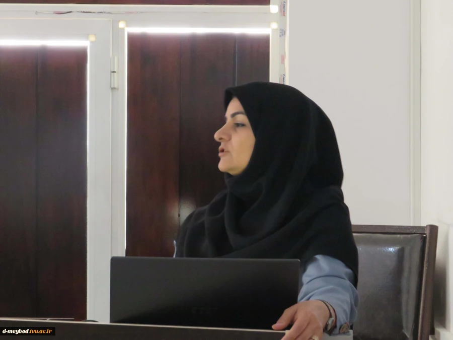 برگزاری سمینار تخصصی «طراحی پایدار و استفاده از مواد بازیافتی در صنعت پوشاک» در آموزشکده ملی مهارت دختران میبد 4