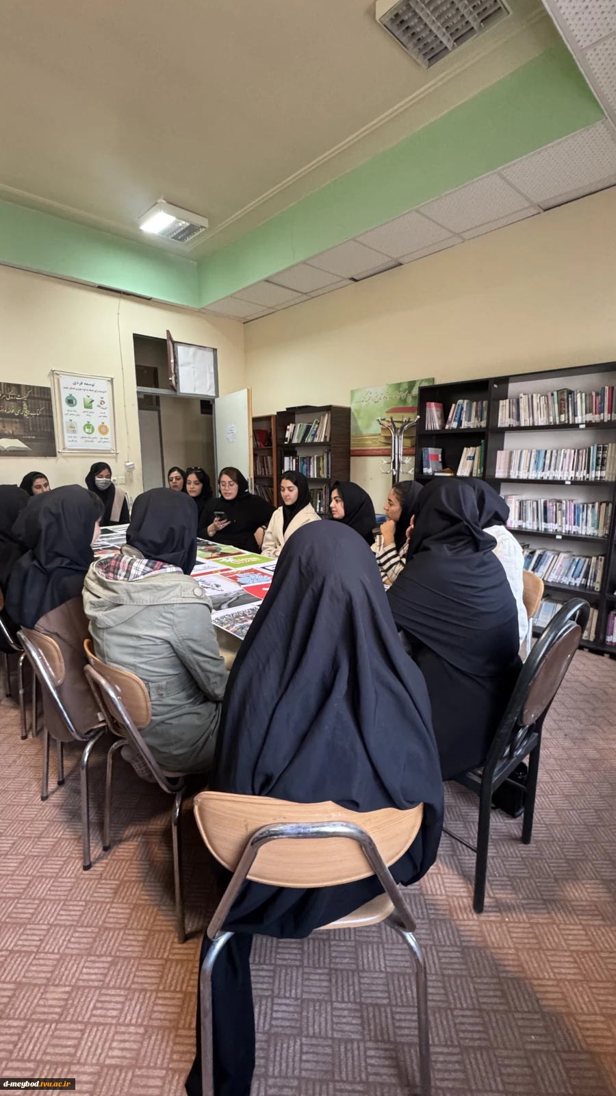 برگزاری میزگرد تخصصی پژوهشی «خوانش بصری و تحلیل گرافیکی آثار هنری» در هفته پژوهش 4