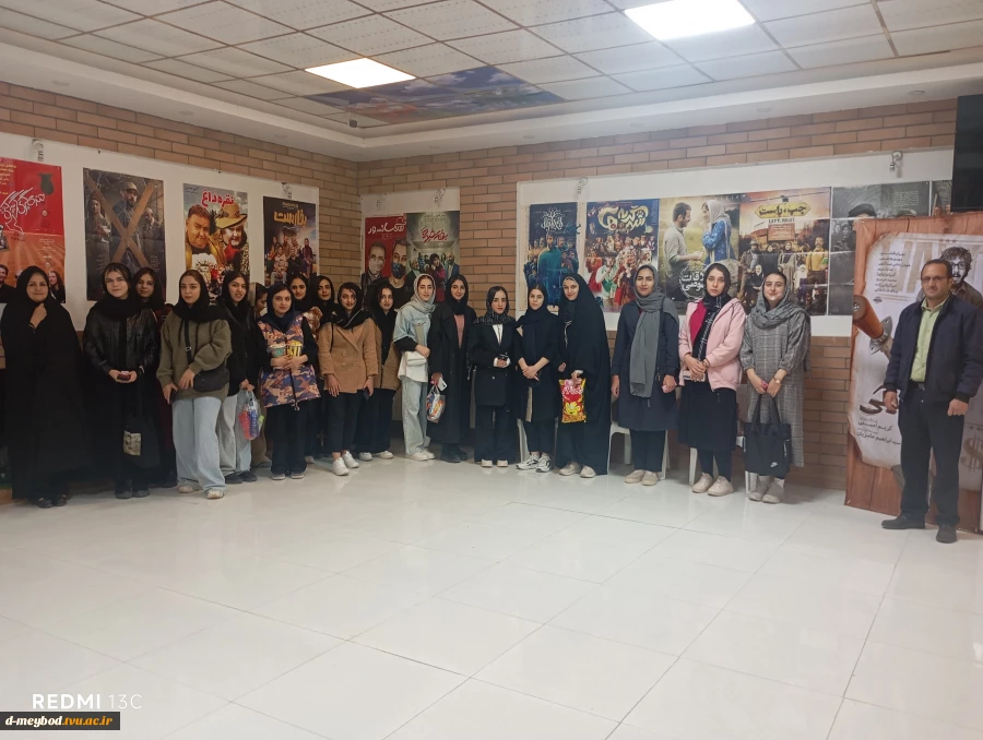 برگزاری برنامه فرهنگی–تفریحی ویژه دانشجویان خوابگاه شقایق آموزشکده ملی مهارت دختران میبد به مناسبت روز دانشجو
 3