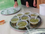 آش متبرک فاطمی؛ پیشکشی از مهر همکاران به نام حضرت زهرا (س) در آموزشکده ملی مهارت دختران میبد 6