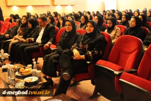 برگزاری سمینار تخصصی «پویش به سوی آینده» به همت استاد فاطمه کلانتر مهرجردی در سالن فرمانداری میبد 5