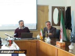 برگزاری جلسه تخصصی آموزشی با حضور دکتر امیدپناه ودکتر عمرانی در آموزشکده ملی مهارت دختران میبد 2