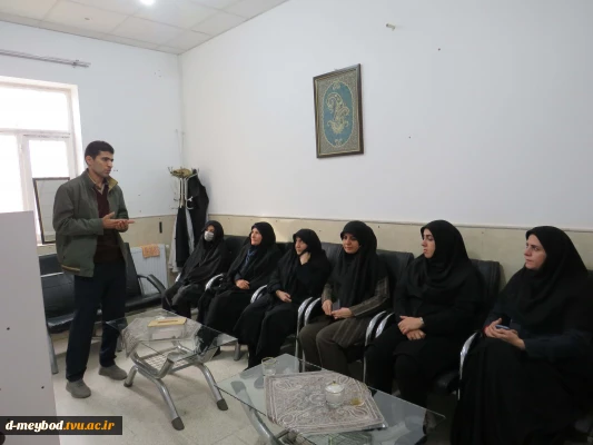 ،کارگاه آموزشی «نان کامل و سلامت تغذیه» در مرکز دختران میبد