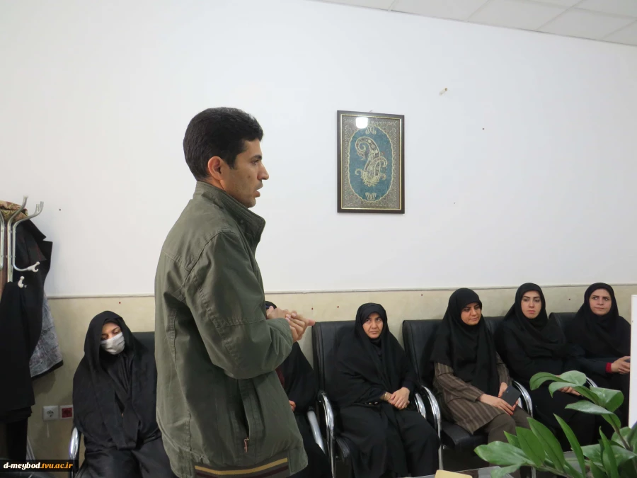 ،کارگاه آموزشی «نان کامل و سلامت تغذیه» در مرکز دختران میبد  6