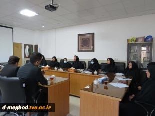برگزاری جلسه کمیته تخصصی آموزش (تاد) با حضور مسئولان و نمایندگان صنعت در آموزشکده ملی مهارت دختران میبد 2
