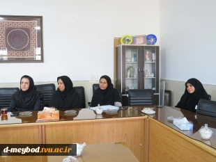 برگزاری کمیته تخصصی پوشاک با حضور فعالان صنعت در آموزشکده ملی مهارت دختران میبد
 5