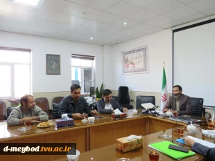 برگزاری کمیته تخصصی پوشاک با حضور فعالان صنعت در آموزشکده ملی مهارت دختران میبد
 6