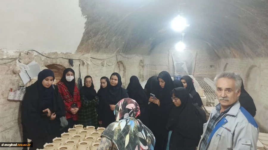 بازدید عملیاتی دانشجویان سرامیک از شرکت چینی مروارید: پنجره‌ای به دنیای صنعت 7