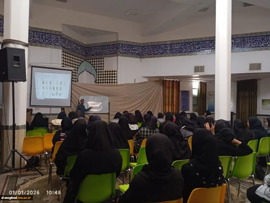 برگزاری کارگاه تخصصی عکاسی و تصویربرداری با استقبال چشمگیر دانشجویان در آموزشکده ملی مهارت دختران میبد 7