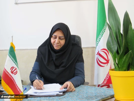 تبریک ریاست آموزشکده ملی مهارت دختران میبد به مناسبت آغاز دهه مبارک فجر