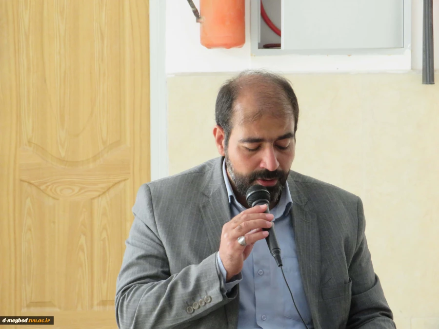 برگزاری مراسم دومین سالگرد شهادت شهید آیت‌الله سید ابراهیم رئیسی و سایر شهدای پرواز اردیبهشت، با حضور پرشور کارکنان آموزشکده ملی مهارت دختران میبد 4