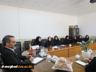 برگزاری جلسه شورای آموزشی آموزشکده ملی مهارت دختران میبد با حضور معاون آموزشی استان 3