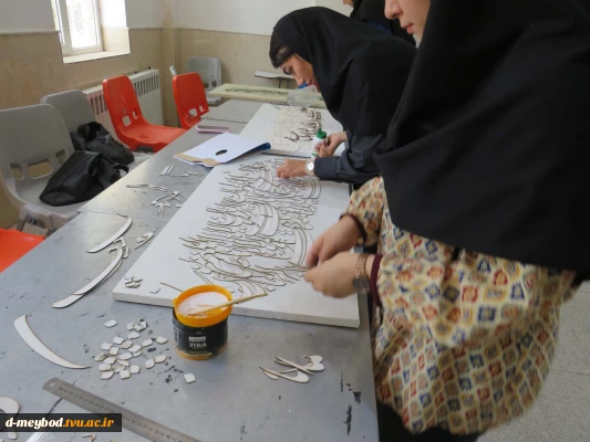کلاس‌های عملی وتئوری- عملی دانشگاه ملی مهارت - آموزشکده دختران میبد، به صورت حضوری برگزار گردید