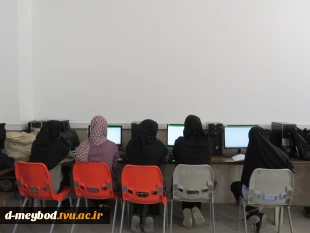 کلاس‌های عملی دانشگاه ملی مهارت - آموزشکده دختران میبد، به صورت حضوری برگزار گردید 3