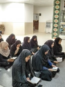 برگزاری مراسم معنوی قرائت زیارت عاشورا در آموزشکده ملی مهارت دختران میبد 6
